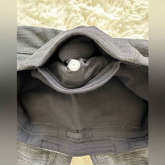 Lululemon Pace Rival High-Rise Crop 22”, Heathered Black/Black, Size 4 - Picture 3 of 5